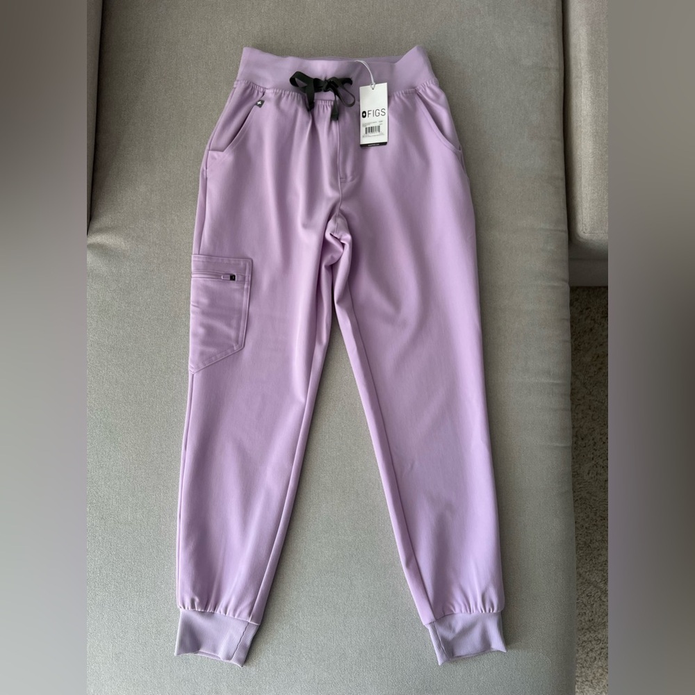 High Waisted Zamora Jogger Scrub Pants (XXS Petite) in Lavender Haze